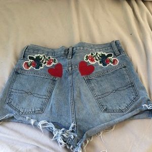 Daisyduke heart/cherry embroider lucky brand short